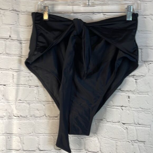 Women's Black 2 Piece Bathing Suit - Picture 4 of 8